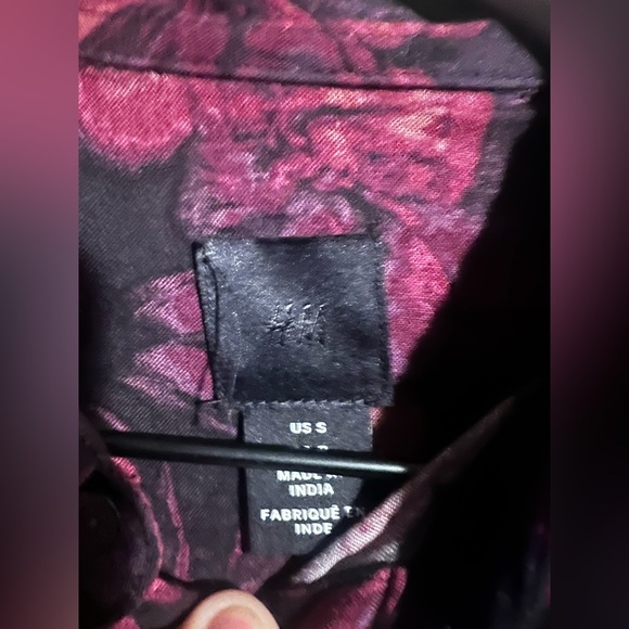 H&M Floral Button Up Shirt - Picture 3 of 5